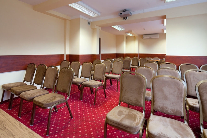 Imagen de los interiores del Hotel Aramis, Varsovia. Foto 16