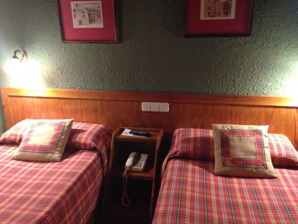 Imagen de la habitación del Hotel Aran La Abuela. Foto 7