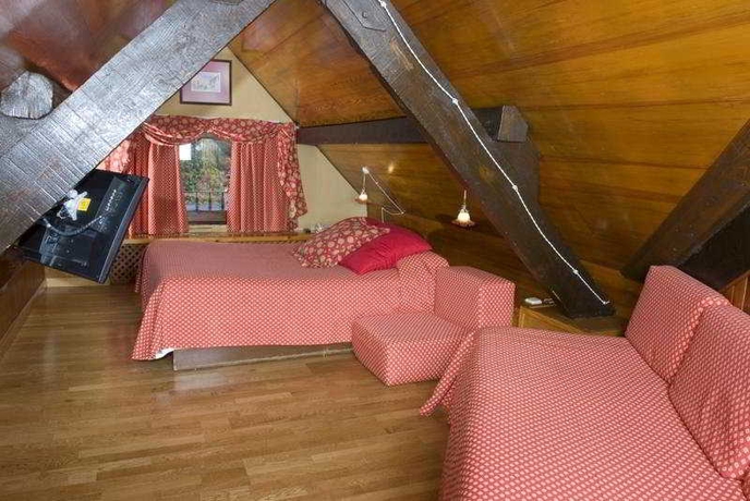 Imagen de la habitación del Hotel Aran La Abuela. Foto 10