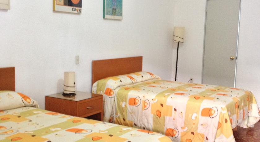 Imagen de la habitación del Hotel Arana. Foto 2