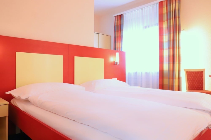 Imagen de la habitación del Hotel Arancio. Foto 5