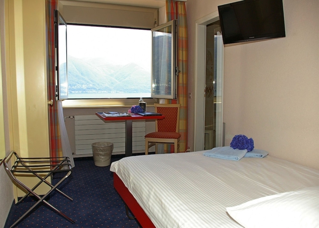 Imagen de la habitación del Hotel Arancio. Foto 16