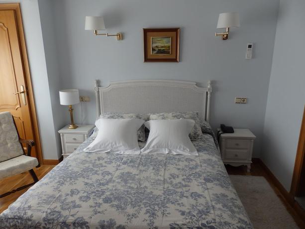 Imagen de la habitación del Hotel Aranda. Foto 5