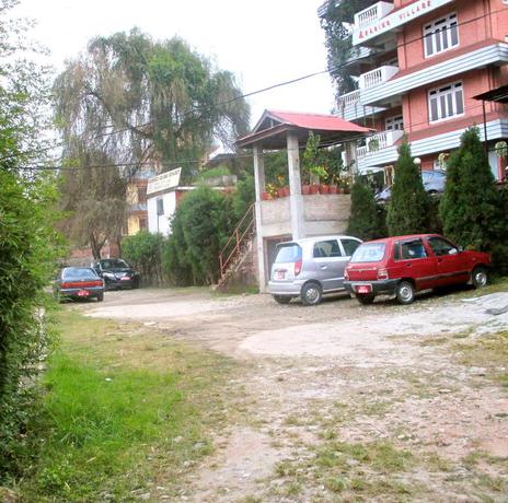 Imagen de los exteriores del Hotel Araniko Village Resort. Foto 13