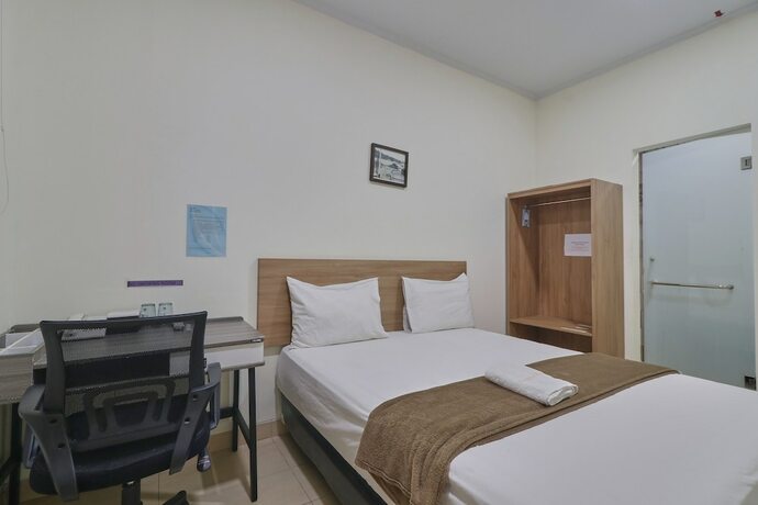 Imagen de la habitación del Hotel Aranis. Foto 12