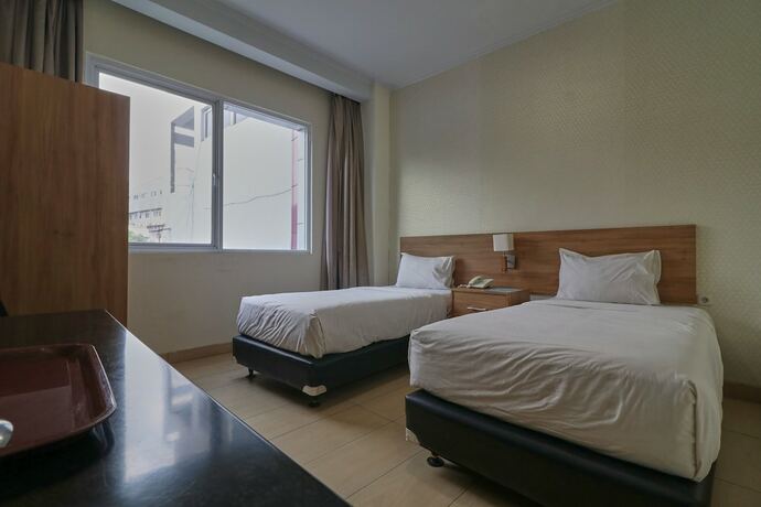 Imagen de la habitación del Hotel Aranis. Foto 15