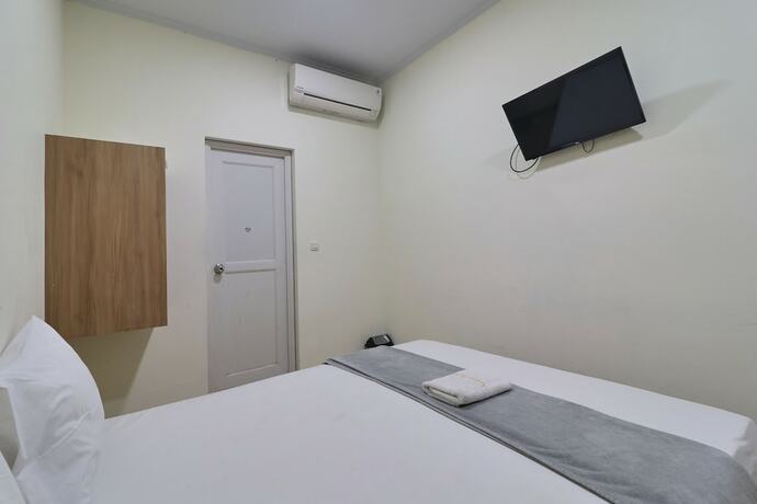 Imagen de la habitación del Hotel Aranis. Foto 17
