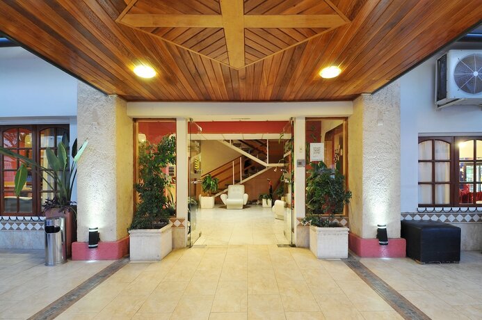 Imagen general del Hotel Aranjuez, VILLA CARLOS PAZ. Foto 11