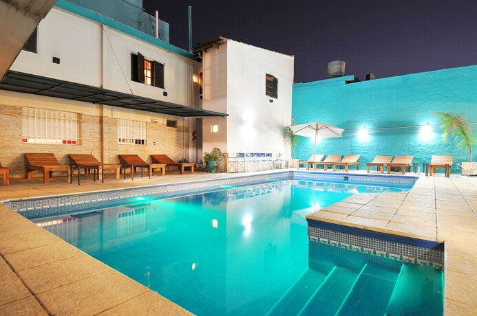 Imagen de la piscina del Hotel Aranjuez, VILLA CARLOS PAZ. Foto 35