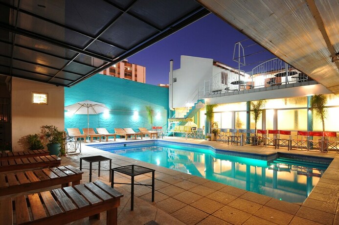 Imagen de la piscina del Hotel Aranjuez, VILLA CARLOS PAZ. Foto 37