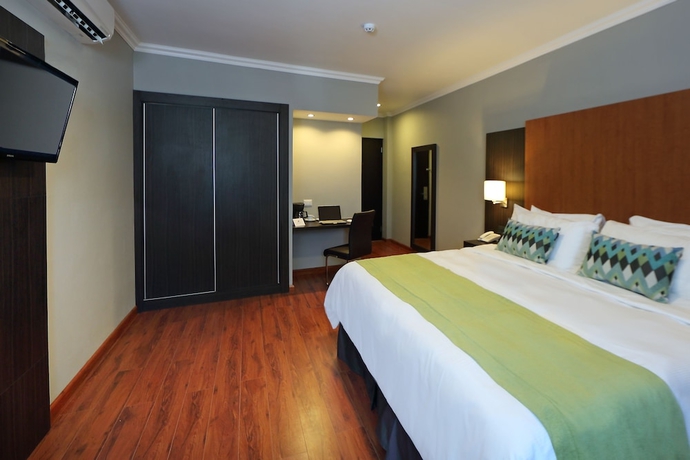 Imagen de la habitación del Hotel Aranjuez and Suites. Foto 6