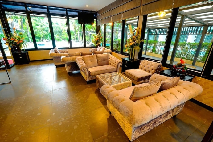 Imagen de los interiores del Hotel Aranta Airport. Foto 17