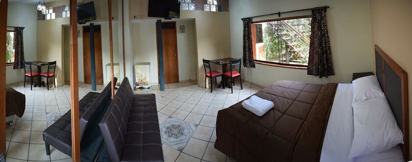 Imagen de la habitación del Hotel Arantza Suites. Foto 19