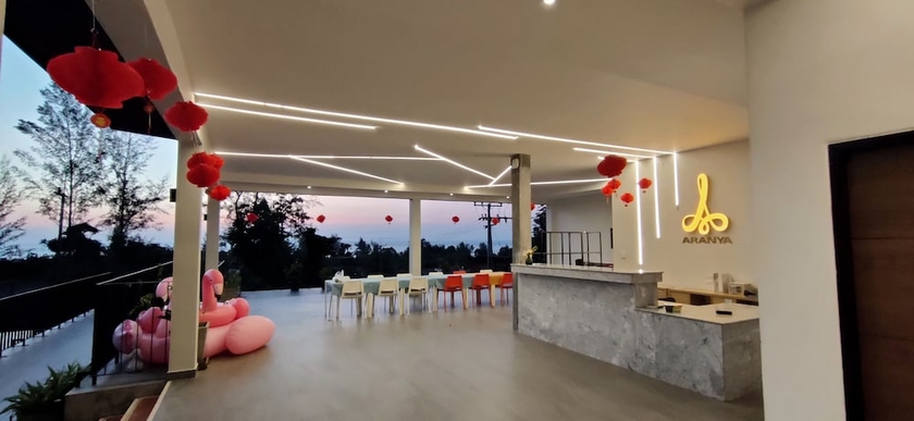 Imagen de los interiores del Hotel Aranya Resort Koh Lanta. Foto 19