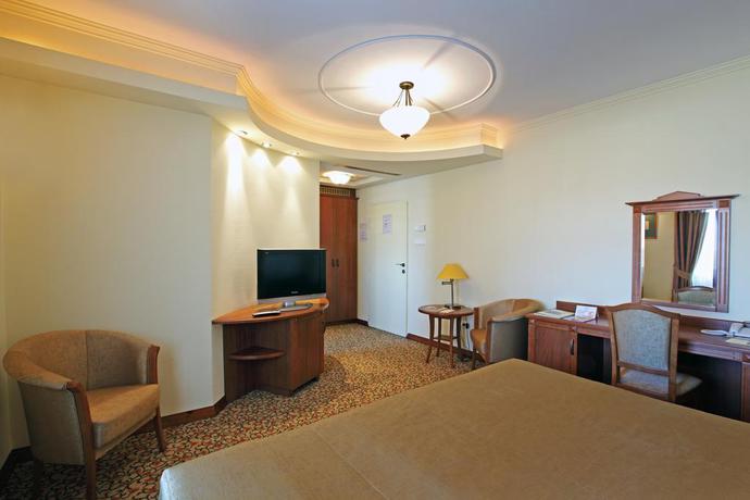 Imagen general del Hotel Aranyhomok Business-city-wellness. Foto 9