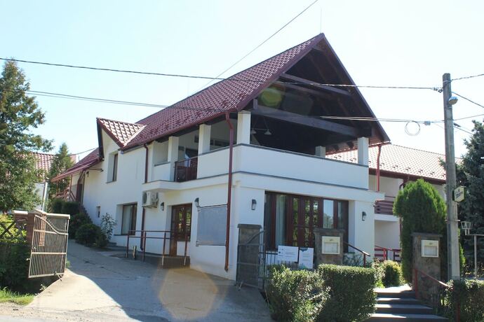 Imagen general del Hotel Aranyhordó Panzió Étterem és Pizzéria. Foto 1