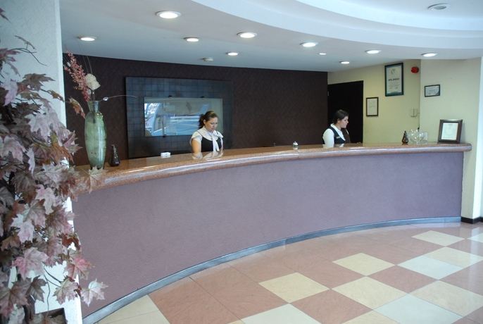 Imagen de los interiores del Hotel Aranzazu Plaza Kristal Aguascalientes. Foto 16