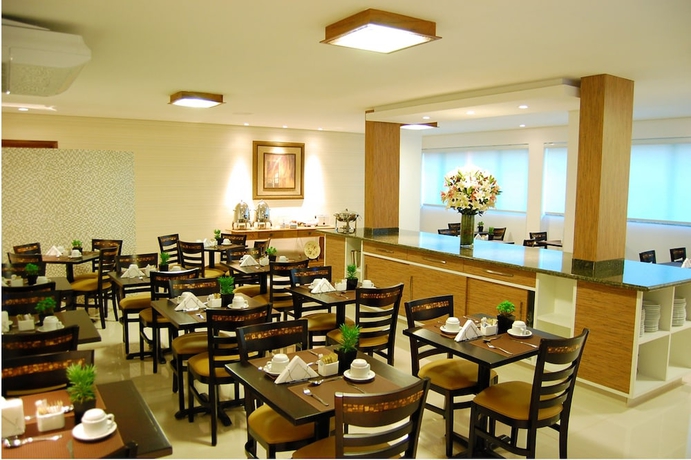 Imagen del bar/restaurante del Hotel Araraquara By Mercure. Foto 3