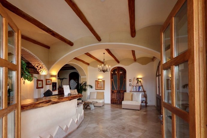 Imagen general del Hotel Arathena. Foto 2