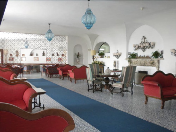 Imagen de los interiores del Hotel Arathena Rocks. Foto 13