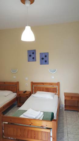 Imagen de la habitación del Hotel Aratos. Foto 4