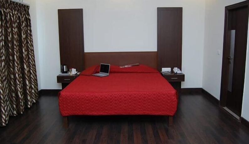 Imagen de la habitación del Hotel Aravali Resorts. Foto 9