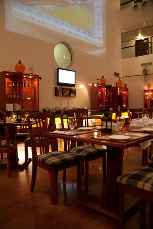 Imagen del bar/restaurante del Hotel Aravi. Foto 3