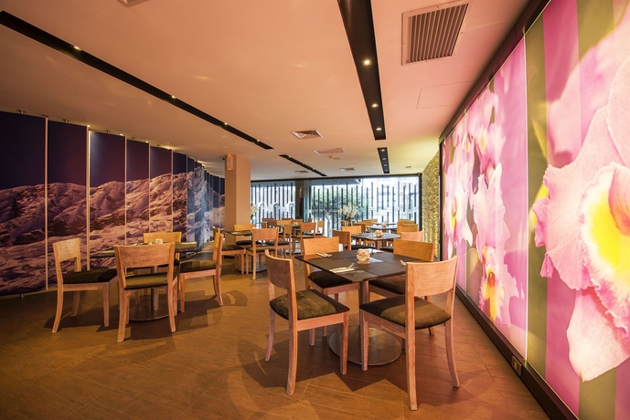 Imagen del bar/restaurante del Hotel Arawi Miraflores Prime. Foto 8