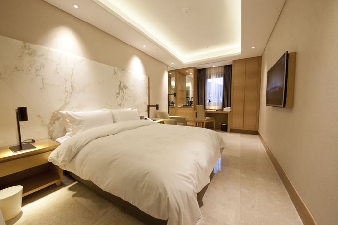 Imagen de la habitación del Hotel Arban. Foto 19