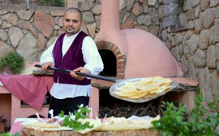 Imagen de los interiores del Hotel Arbatax Park Resort - Borgo Cala Moresca. Foto 16