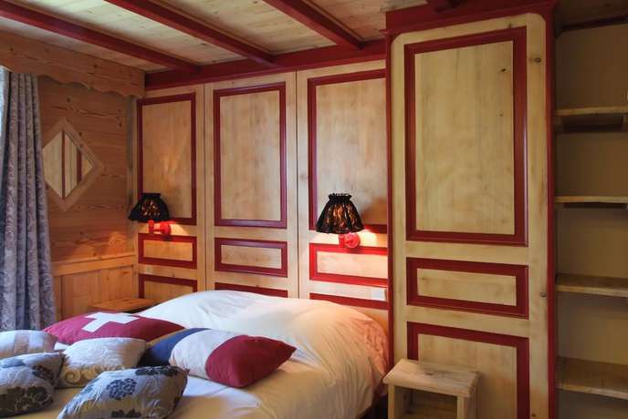 Imagen de la habitación del Hotel Arbez Franco-suisse. Foto 8