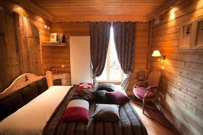 Imagen de la habitación del Hotel Arbez Franco-suisse. Foto 10