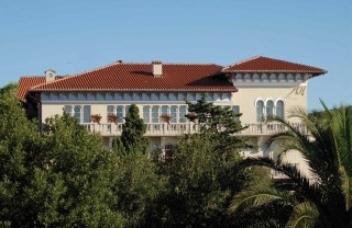 Imagen general del Hotel Arbiana. Foto 1