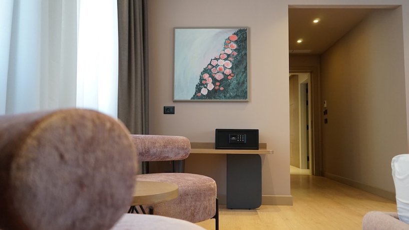 Imagen de la habitación del Hotel Arbnor Boutique. Foto 11