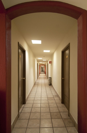 Imagen de los interiores del Hotel Arboledas Industrial. Foto 9