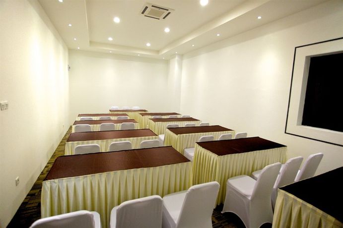 Imagen de los interiores del Hotel Arbor Biz. Foto 12