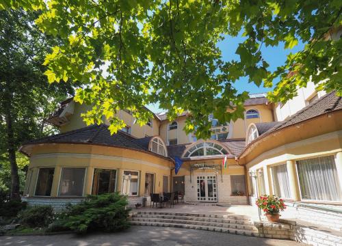 Imagen general del Hotel Arbor&eacute;tum, Hark&aacute;ny. Foto 5