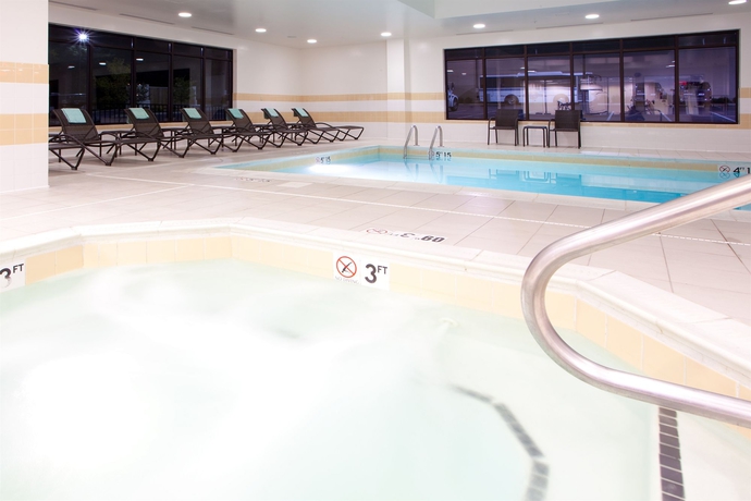 Imagen de la piscina del Hotel Arboretum, Washington DC. Foto 13