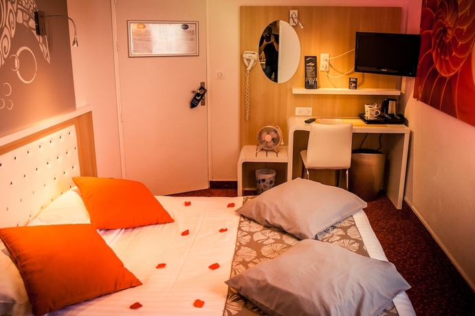 Imagen de la habitación del Hotel Arc En Ciel Spa. Foto 8