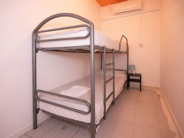 Imagen de la habitación del Hotel Arc House Sevilla - Hostel. Foto 14