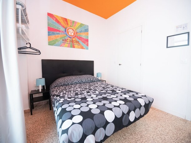 Imagen de la habitación del Hotel Arc House Sevilla - Hostel. Foto 19