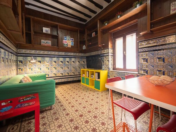 Imagen general del Hotel Arc House Sevilla - Hostel. Foto 5