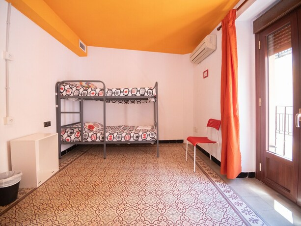 Imagen general del Hotel Arc House Sevilla - Hostel. Foto 9