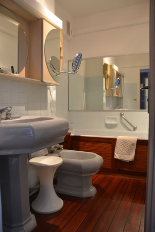 Imagen de la habitación del Hotel Arc Sur Mer. Foto 7