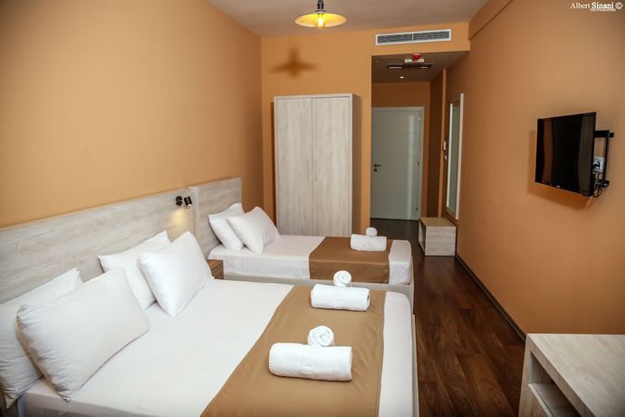 Imagen de la habitación del Hotel Arc Tirana. Foto 9