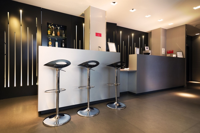 Imagen del bar/restaurante del Hotel Arc de Triomphe Etoile. Foto 3