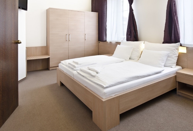 Imagen de la habitación del Hotel Arcade, Banska Bystrica. Foto 3