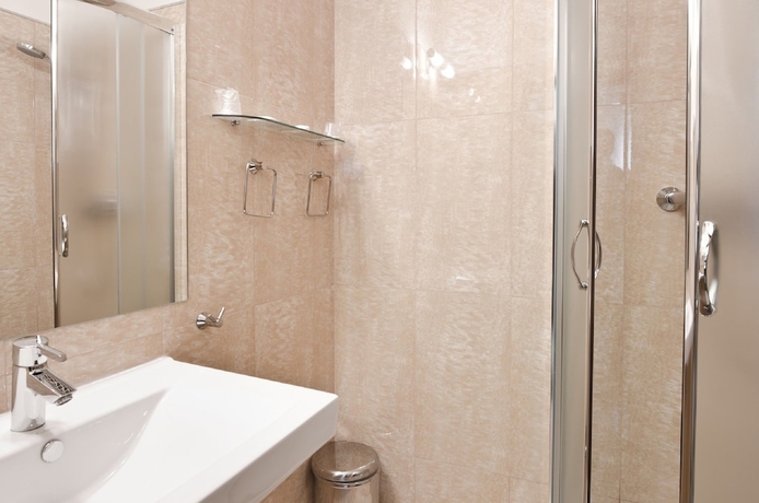 Imagen de la habitación del Hotel Arcade, Banska Bystrica. Foto 13