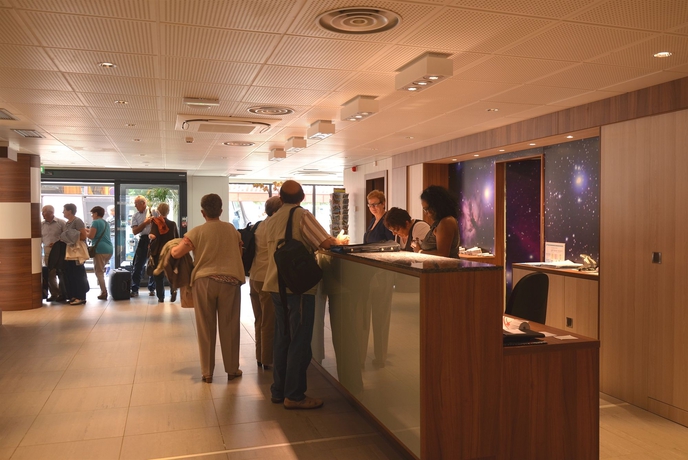 Imagen de los interiores del Hotel Arcades. Foto 12