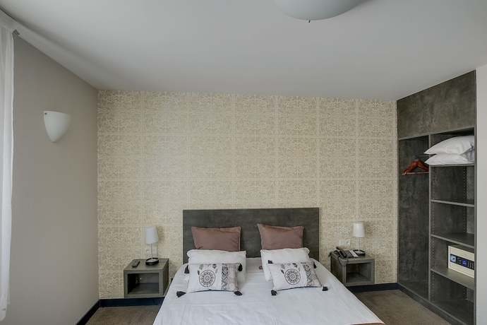 Imagen de la habitación del Hotel Arcadia, LANNION. Foto 16